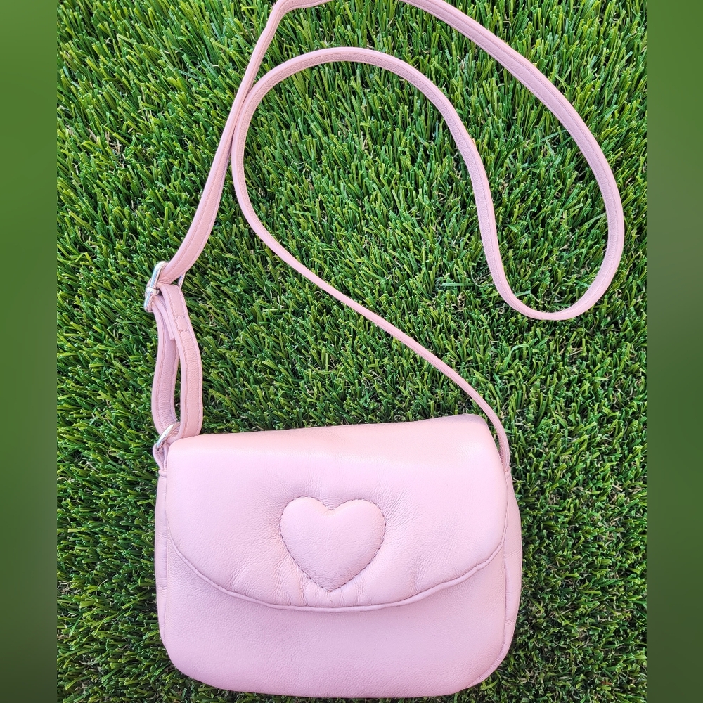 Zara Pink Soft Faux Leather Heart Mini Crossbody Bag. - Picture 2 of 16